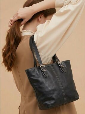 COACH | Leather Shoulder Bag Black Bucket Purse Silver Buckles